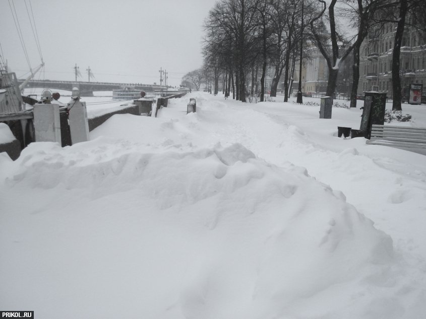 sankt-peterburg-in-snow-11.jpg