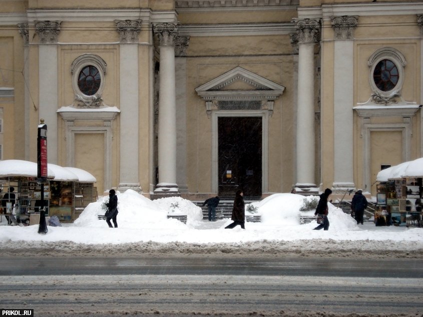 sankt-peterburg-in-snow-03.jpg