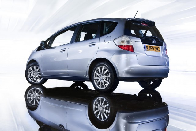 honda-jazz-si-on-sale-1st-april-18877-image4.jpg
