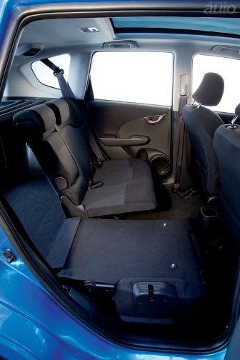 2009-honda-jazz-20m.jpg