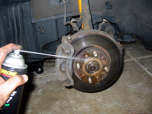 cleaning_rotors_9UT_PakWheels(com).jpg